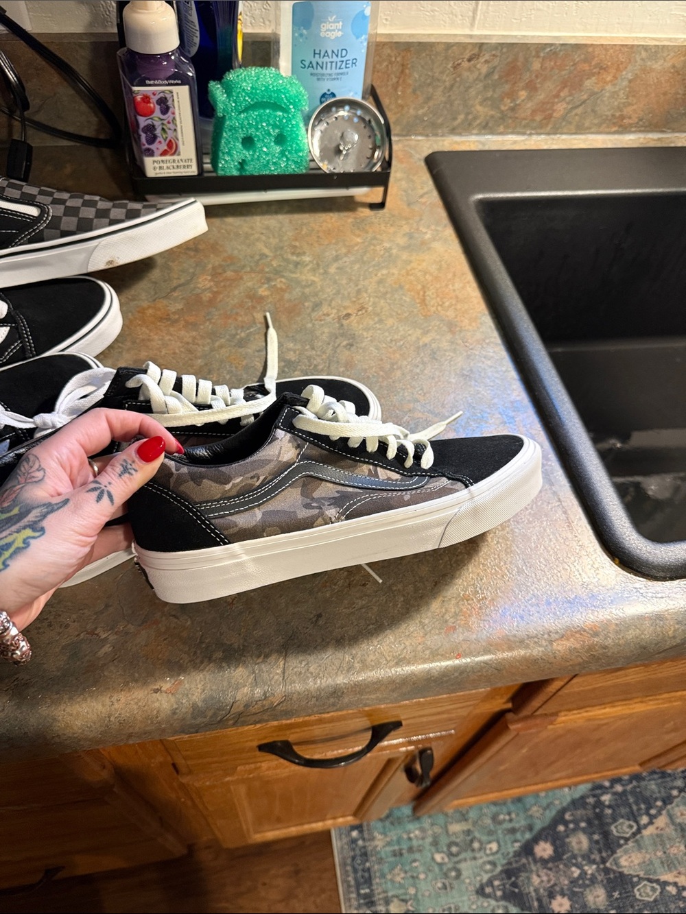 Vans Uni Sex Black and Gray Camo Low-Top Sneakers